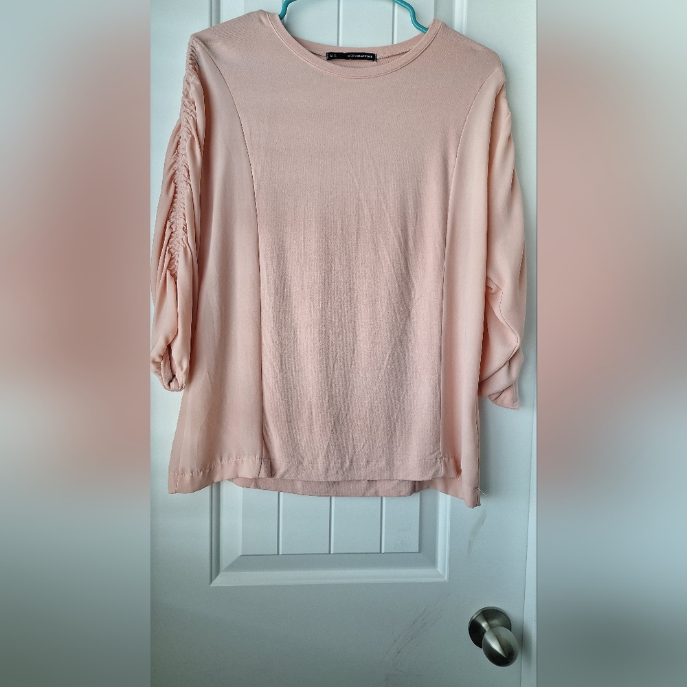 Women's Pink Top